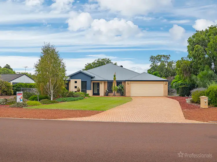 61 Country Road, Bovell WA 6280