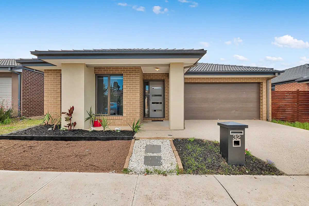 Main view of Homely house listing, 32 Chesney Circuit, Clyde VIC 3978