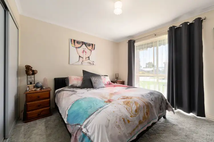 Fifth view of Homely townhouse listing, 2/41 Mayfair Drive, Wodonga VIC 3690