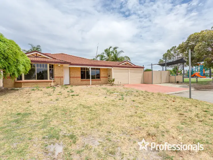 Second view of Homely house listing, 6 Irma Cl, Huntingdale WA 6110