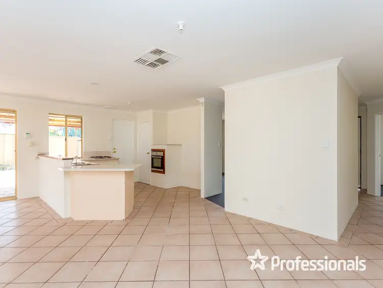 Fourth view of Homely house listing, 6 Irma Cl, Huntingdale WA 6110