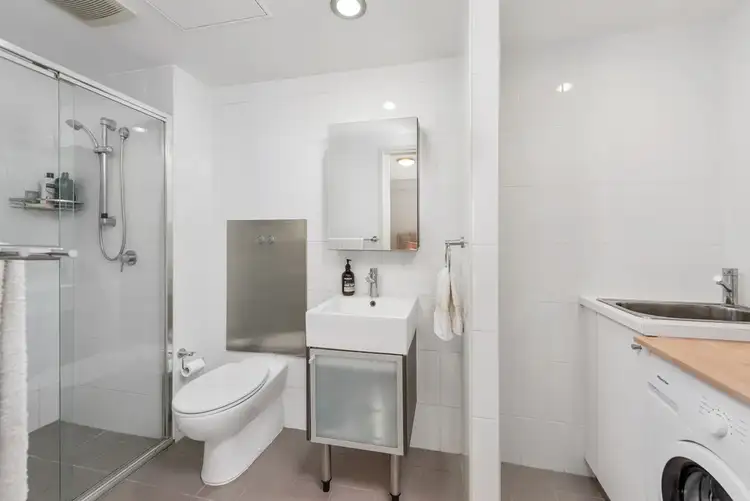 Sixth view of Homely unit listing, 6/41 Fortescue Street, Spring Hill QLD 4000