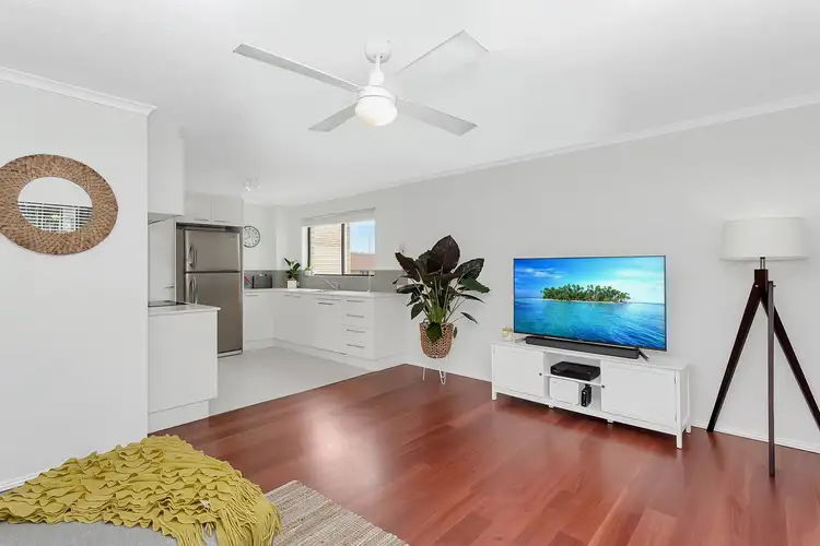 8/2269 Gold Coast Highway, Mermaid Beach QLD 4218