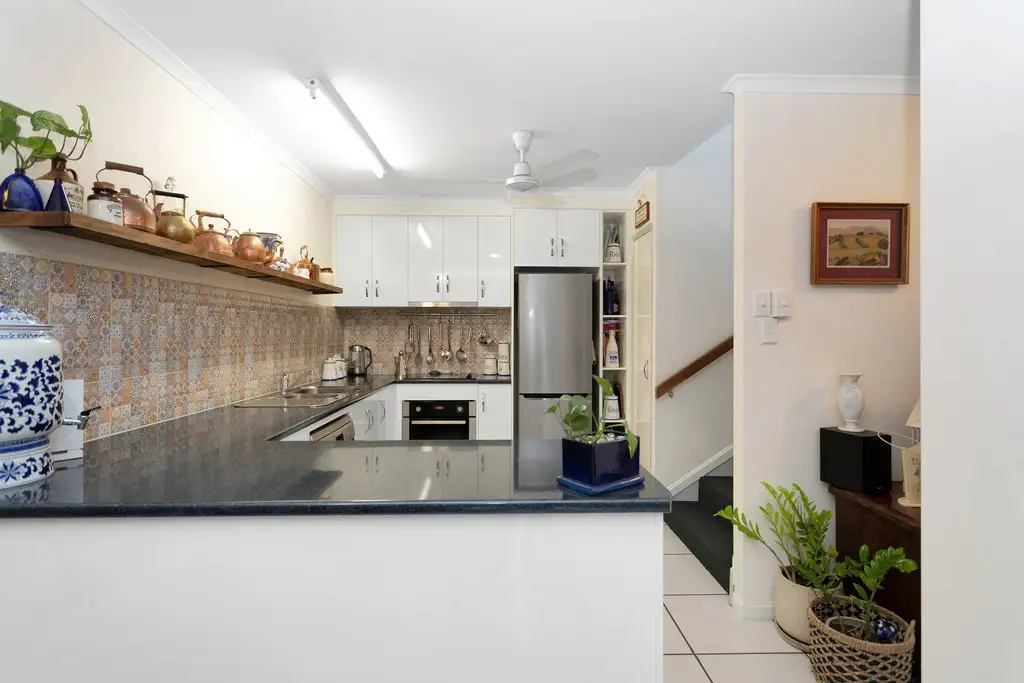 Main view of Homely unit listing, 1/9 Robin Street, Slade Point QLD 4740