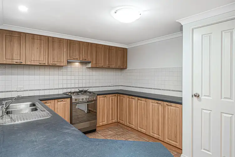 Fifth view of Homely house listing, 4/31 The Lakes Boulevard, Jandakot WA 6164