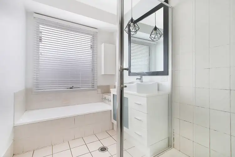 Fifth view of Homely house listing, 7 Valverde Court, Thurgoona NSW 2640