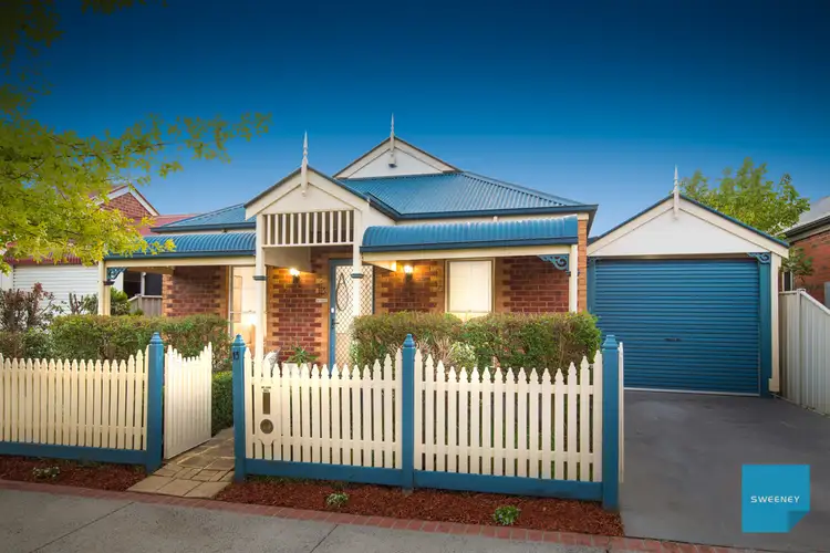 13 Smethwick Green, Caroline Springs VIC 3023