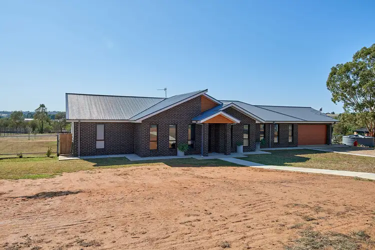7 Walster Street, Junee NSW 2663