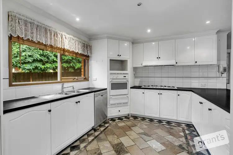 Fourth view of Homely house listing, 3 Garrett Court, Narre Warren VIC 3805