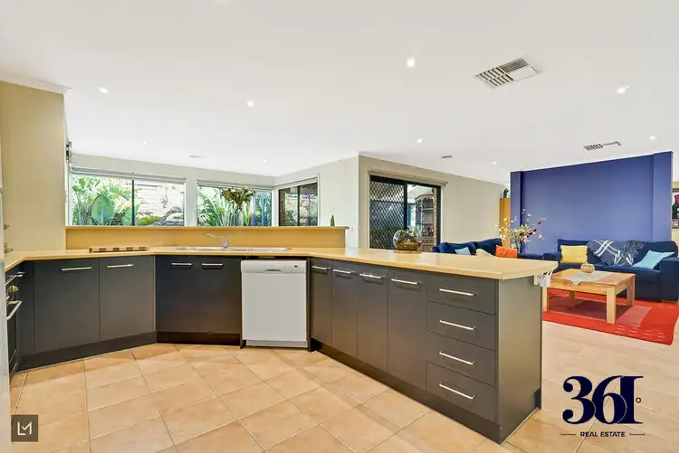 Sixth view of Homely house listing, 5 REGENT CLOSE, Burnside Heights VIC 3023