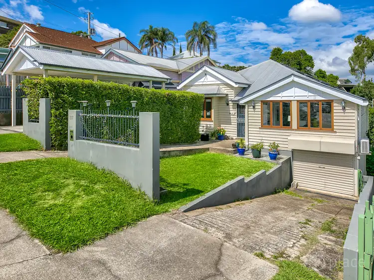 37 Bramston Terrace, Herston QLD 4006