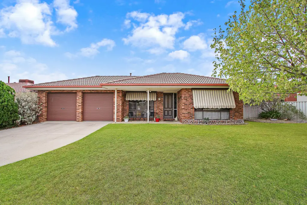 Main view of Homely house listing, 2 Dundee Drive, Wodonga VIC 3690