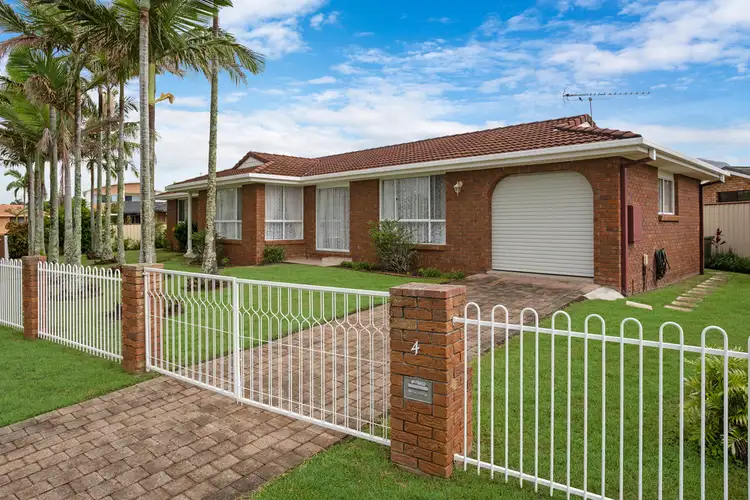 4 Kinglet Street, Burleigh Waters QLD 4220