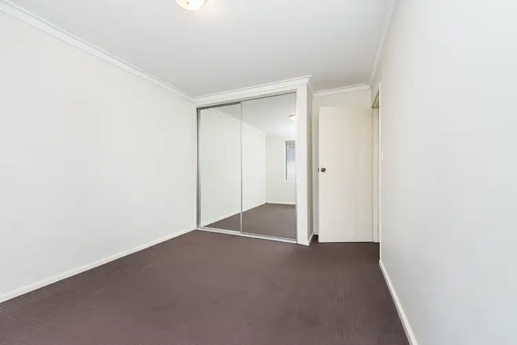 Sixth view of Homely villa listing, 8/17 Weatherill Way, Noranda WA 6062