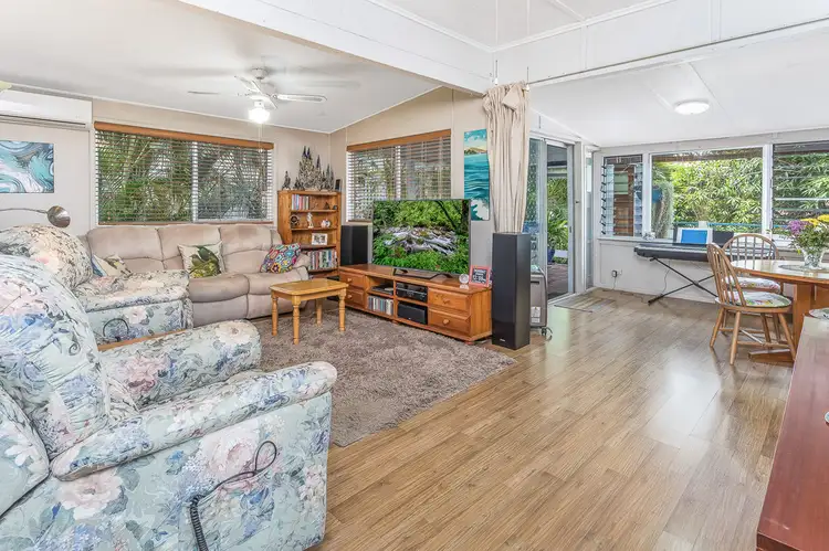 1 Bright Avenue, Clontarf QLD 4019