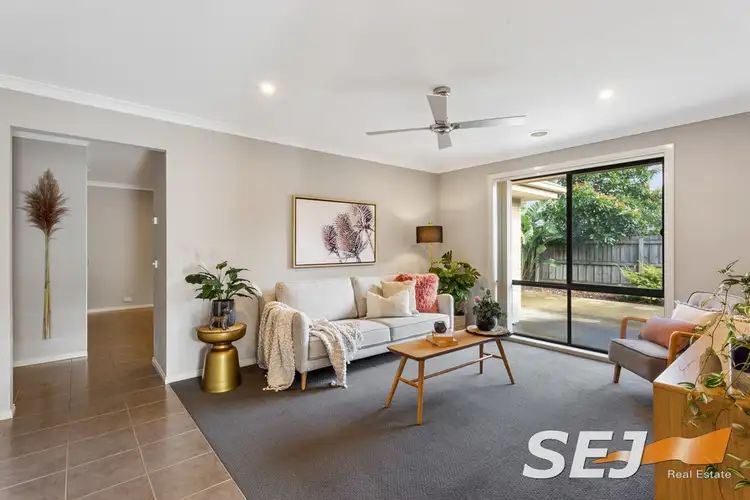 Third view of Homely house listing, 5 WHITE GUM COURT, Drouin VIC 3818