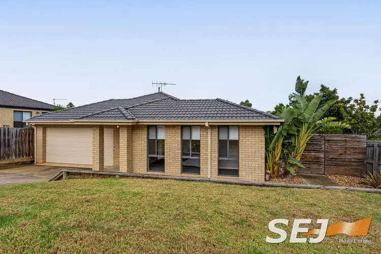 Fifth view of Homely house listing, 5 WHITE GUM COURT, Drouin VIC 3818