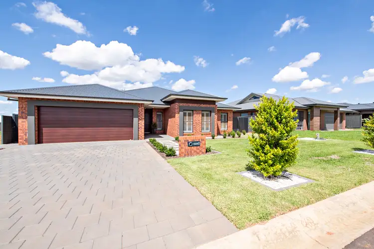 8 Mangrove Crescent, Dubbo NSW 2830