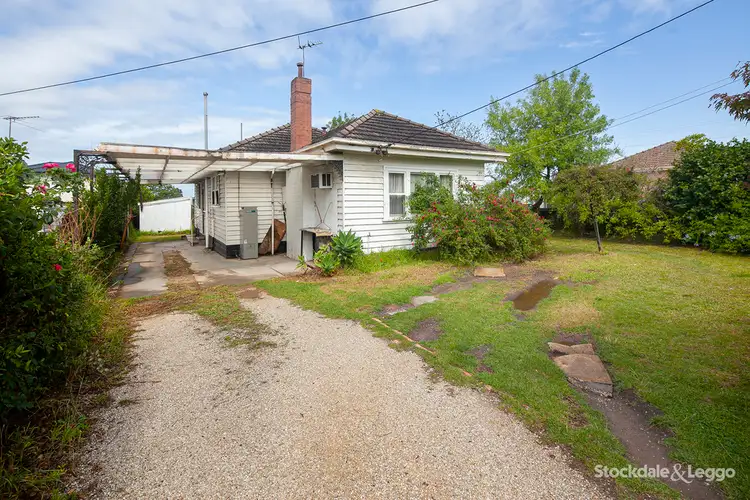 6 Caroline Street