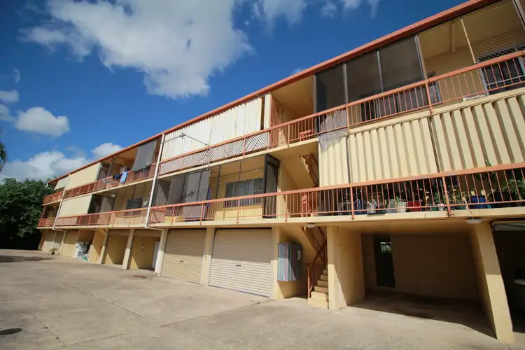 7/12 The Avenue, Hermit Park QLD 4812