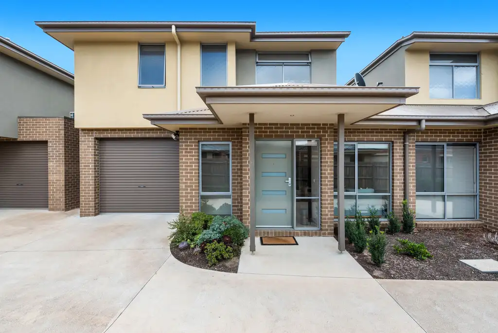 Main view of Homely townhouse listing, 4/32 Bambury Street, Boronia VIC 3155