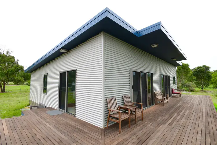 16 WILLIAM COURT, Marlo VIC 3888