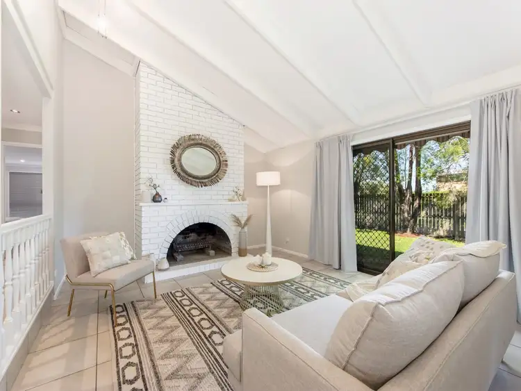 24 Hibiscus Street, Flinders View QLD 4305