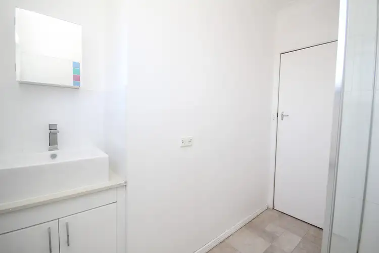 Fifth view of Homely house listing, 4 Don Street, Horsham VIC 3400