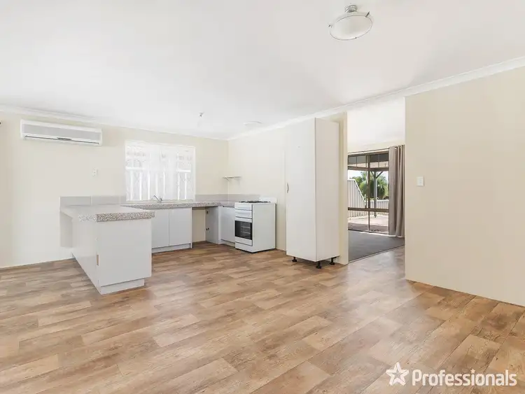 Sixth view of Homely house listing, 8 Jersey Way, Waikiki WA 6169