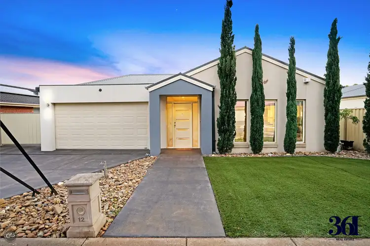 12 Garnet Way, Taylors Hill VIC 3037