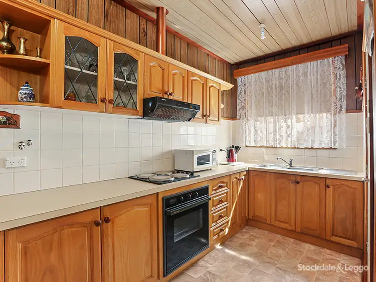 Fifth view of Homely house listing, 18 Henry Street, Belmont VIC 3216