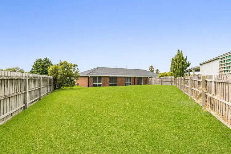 Sixth view of Homely house listing, 3 Edsall Close, Hampton Park VIC 3976