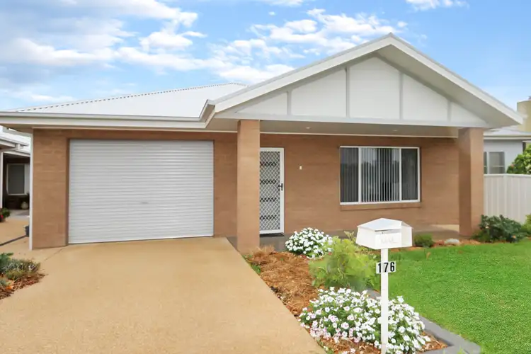 176 Aurora Street, Temora NSW 2666