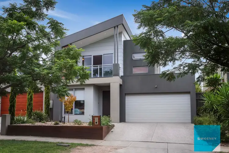 Second view of Homely house listing, 3 Creekview Place, Caroline Springs VIC 3023
