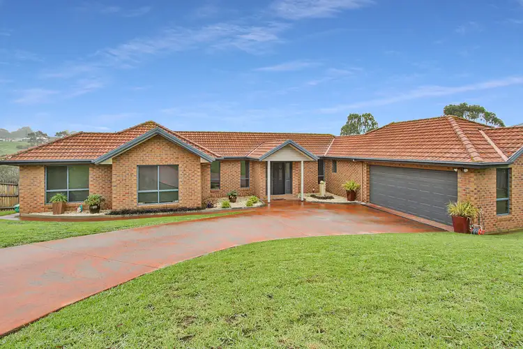 80 Howitt Ave, Eastwood VIC 3875