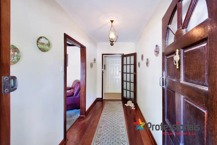 5 Westlake Road, Morley WA 6062
