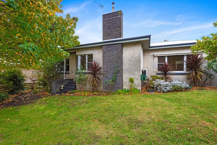 Second view of Homely house listing, 1a Renfrey Place, Mount Gambier SA 5290