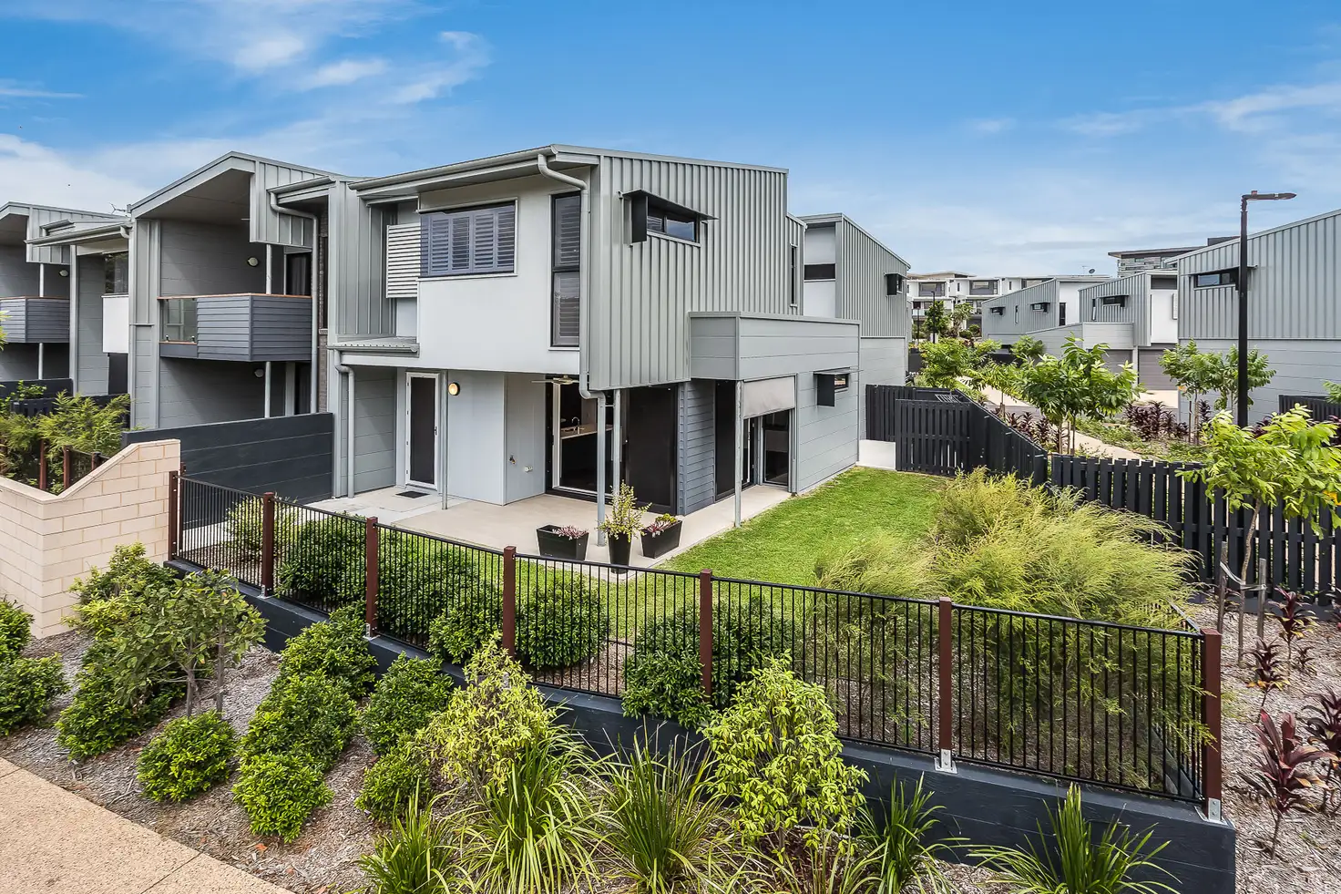 Main view of Homely townhouse listing, 1/24 The Corso, North Lakes QLD 4509