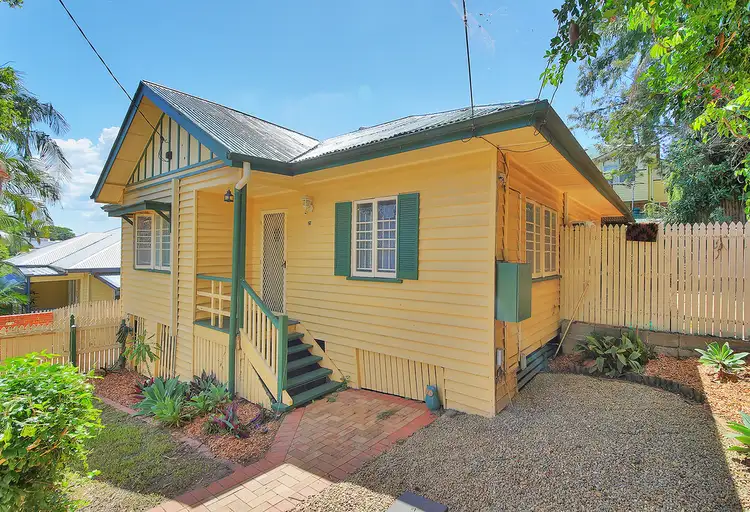 21 Waverley Street, Annerley QLD 4103