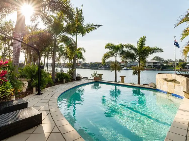 9 Saltair Gr, Helensvale QLD 4212
