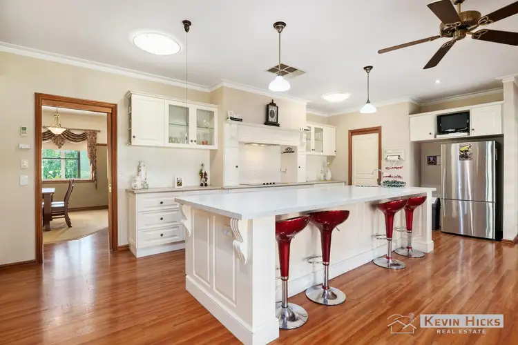 Fifth view of Homely house listing, 3 Lindsay Court, Toolamba VIC 3614