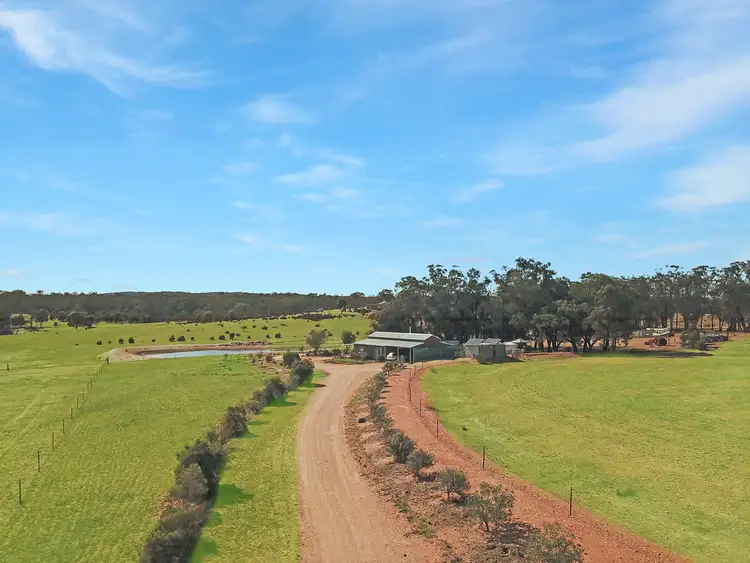 126 Sheriffs Road, Temora NSW 2666