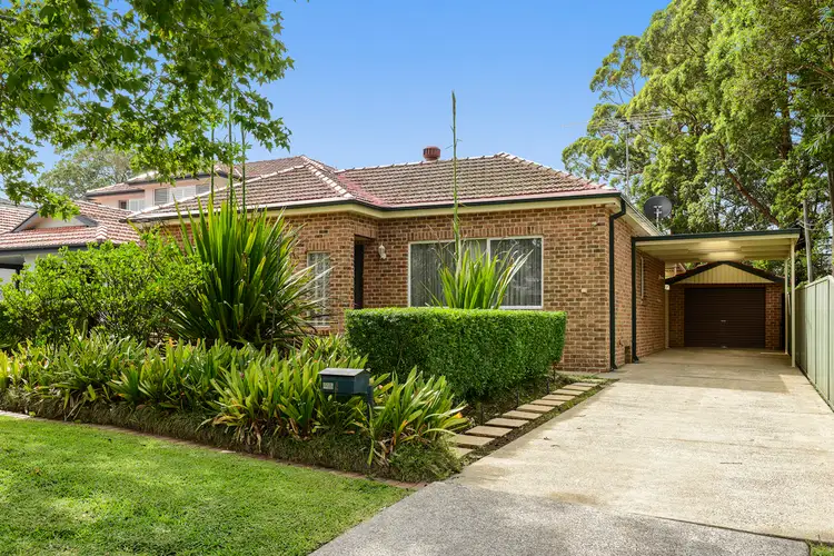 1 Nyrang Place, Kirrawee NSW 2232