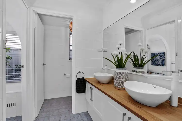 Fifth view of Homely house listing, 96 Edgeworth Ave, Kanahooka NSW 2530