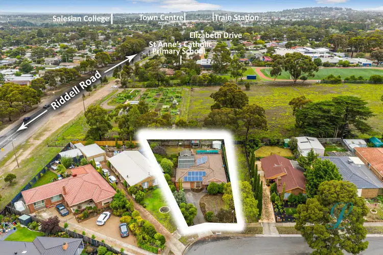 Second view of Homely house listing, 21 Woodstock Close, Sunbury VIC 3429