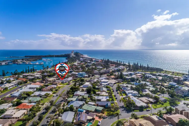 2/14 Point Cartwright Drive, Buddina QLD 4575
