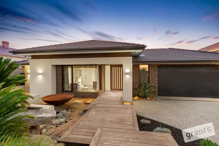 7 Ponds Way, Narre Warren North VIC 3804