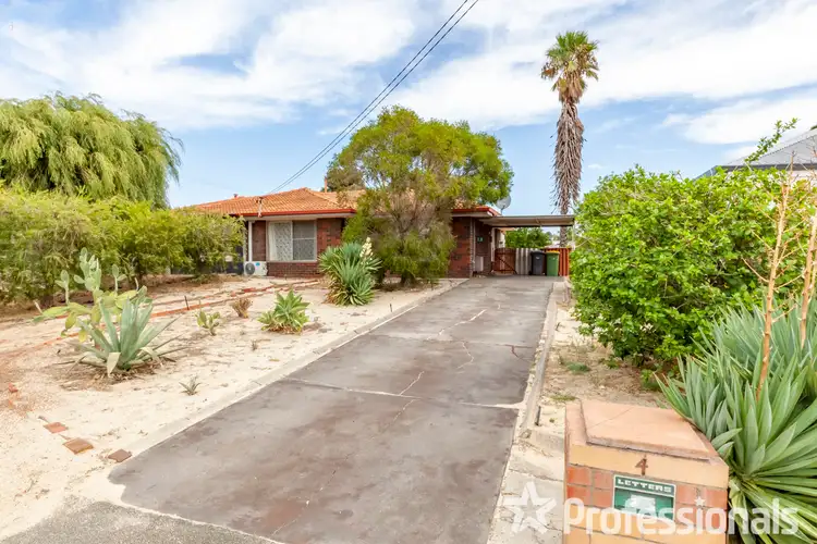 4 Amanda Drive, Camillo WA 6111