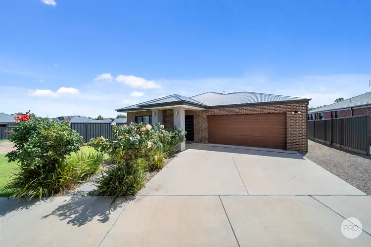 Second view of Homely house listing, 16 Levanda Boulevard, Jackass Flat VIC 3556
