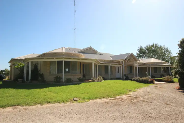 80 Roberts Road, Hamel WA 6215